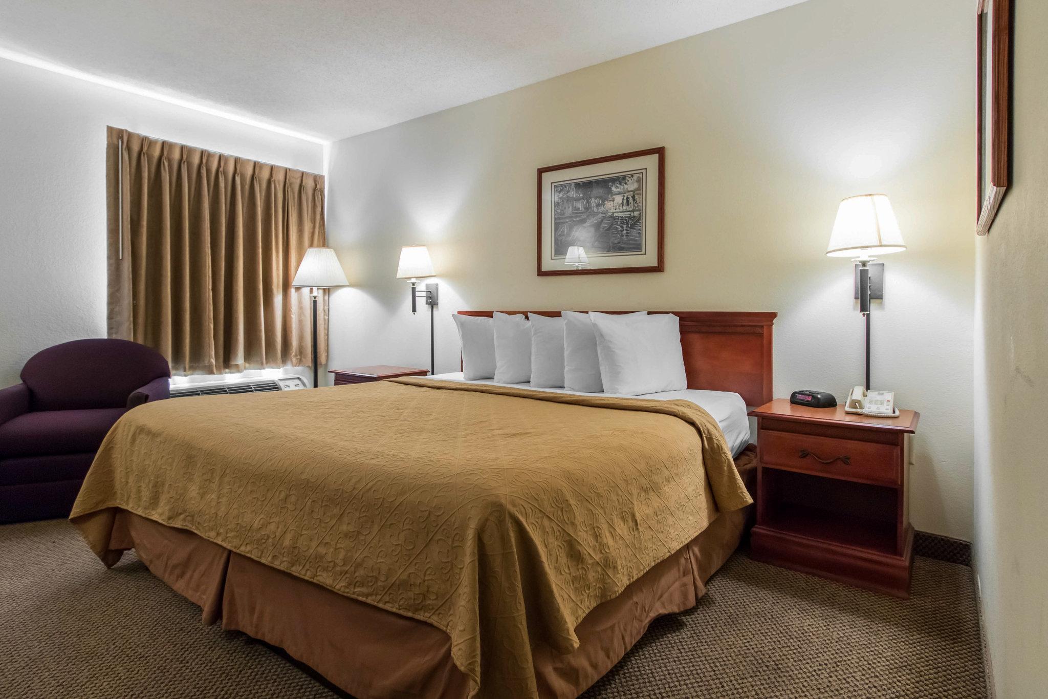 Hotel Baymont By Wyndham Port Wentworth Extérieur photo