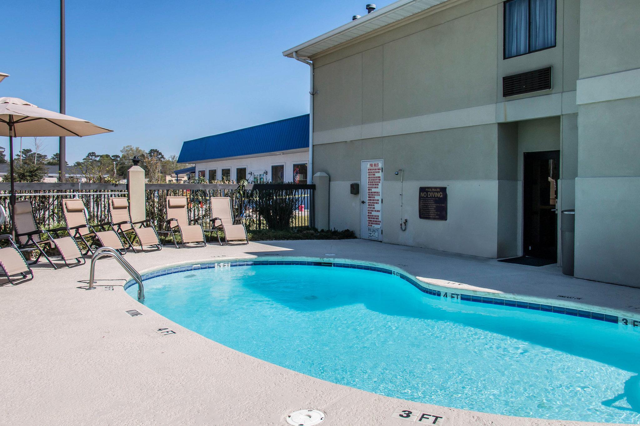 Hotel Baymont By Wyndham Port Wentworth Extérieur photo