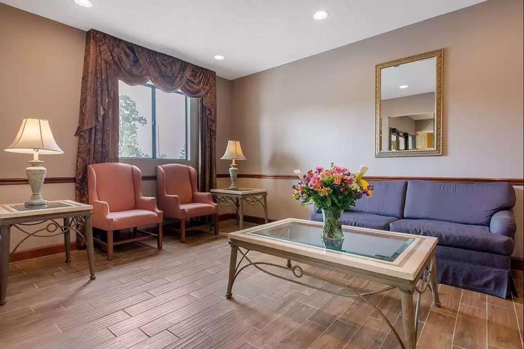 Hotel Baymont By Wyndham Port Wentworth Intérieur photo