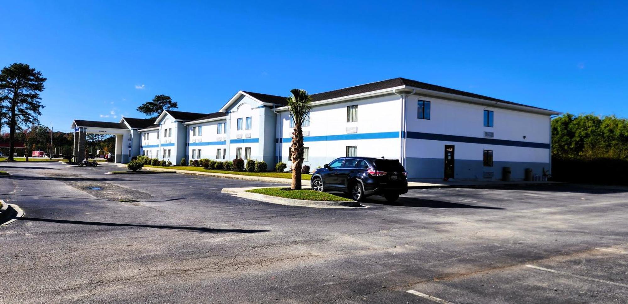 Hotel Baymont By Wyndham Port Wentworth Extérieur photo