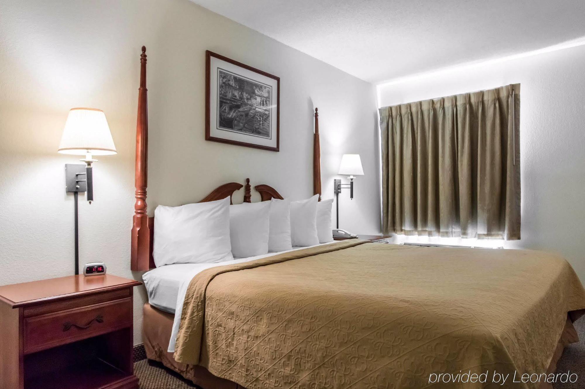 Hotel Baymont By Wyndham Port Wentworth Extérieur photo